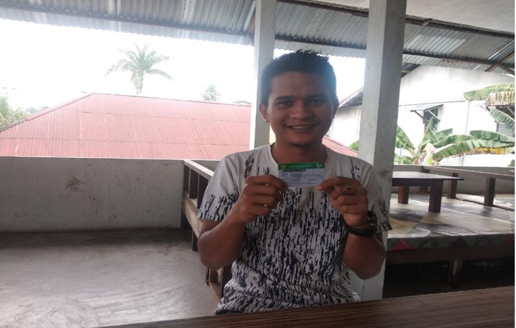 Heldy (26), salah satu peserta JKN-KIS asal Singkawang Barat Kota Singkawang yang berprofesi sebagai wiraswasta.