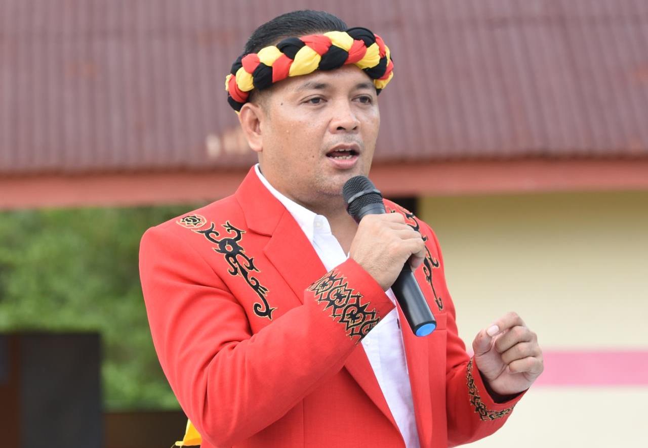 Foto: Sekjen Dewan Adat Dayak (DAD) Kabupaten Sanggau, Urbanus.