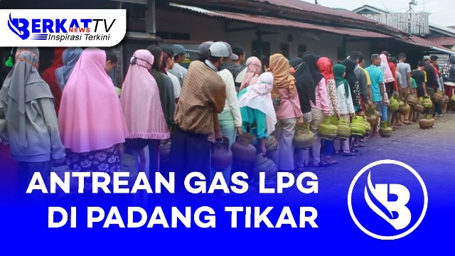 Warga Serbu Pangkalan LPG di Padang Tikar