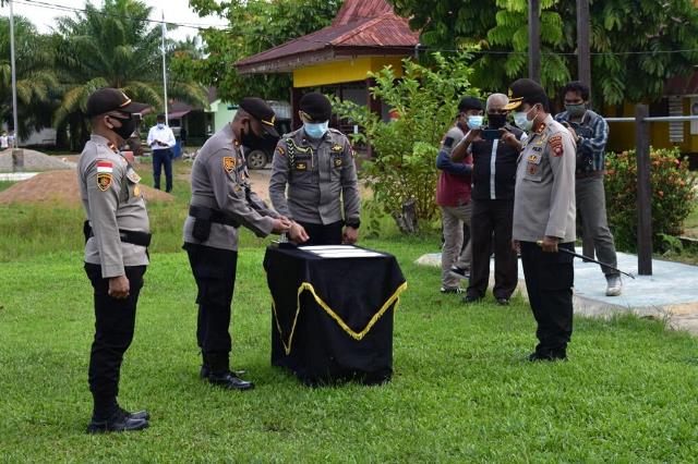 Kapolda Kalbar saat memimpin Sertijab Kapolsek Meliau bertepatan jadwal kunker Kapolda.