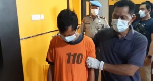 Rekam Korban Mandi, AP Diringkus Polisi