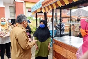 Lagi, 80 UMKM Dapat Bantuan Gerobak