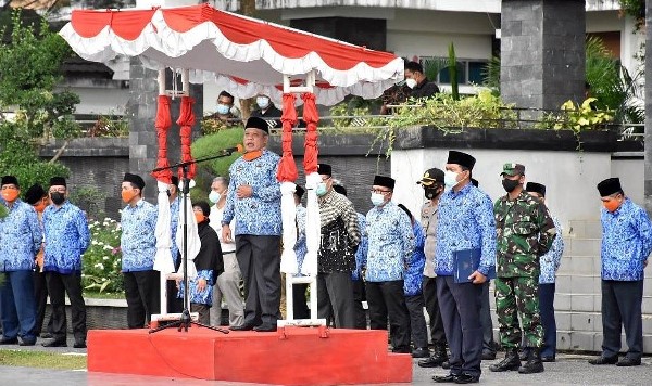 Bupati Kubu Raya memberikan arahan tentang vaksin