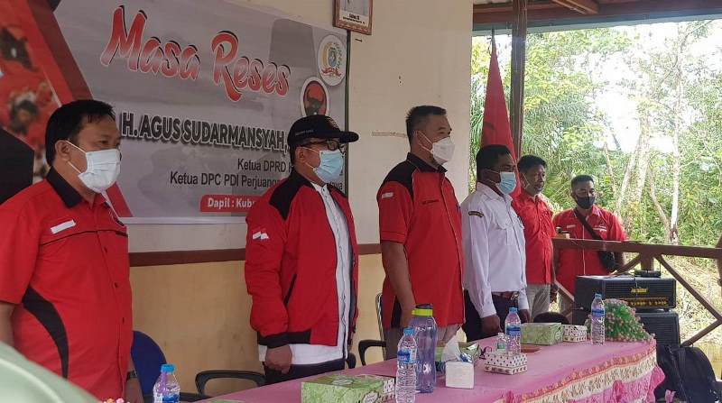 Ketua DPRD Kubu Raya saat reses menyerap aspirasi di Kecamatan Terentang.