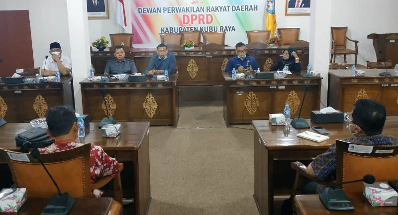 PLN Janji Atasi Listrik di Batu Ampar