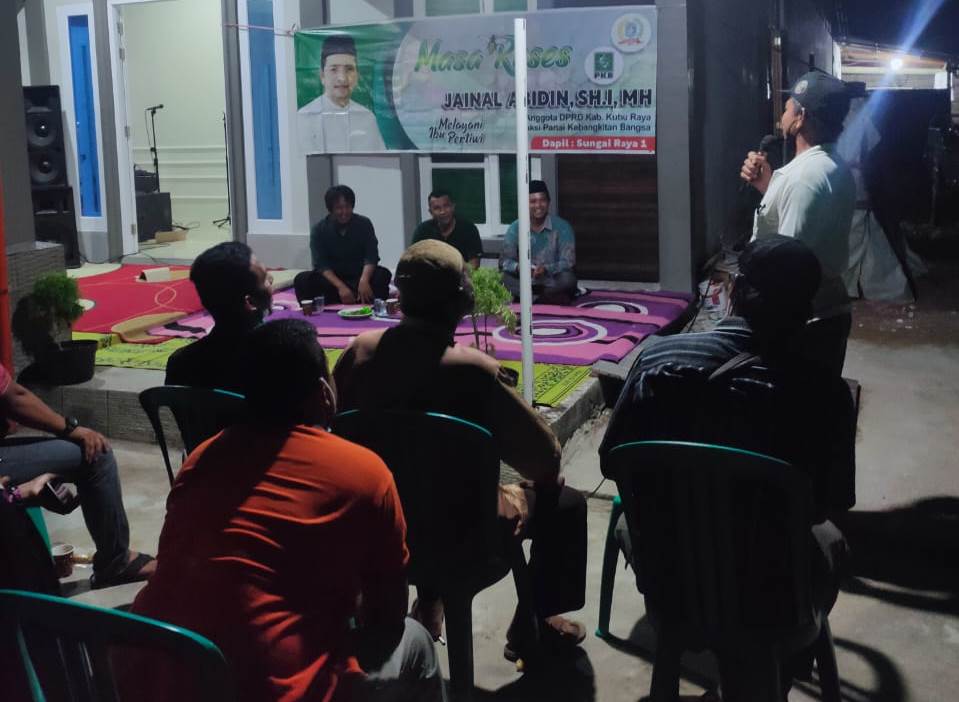 Berbagai aspirasi disampaikan warga Desa Arang Limbung di Kecamatan Sui Raya kepada anggota DPRD Kubu Raya Jainal Abidin saat reses