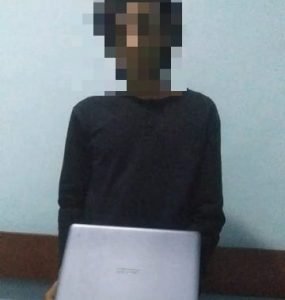 Karyawan Rejeki Kencana Curi Laptop Bidan Desa