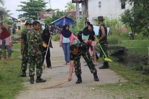 Personel Ajendam Bersama Warga Gotong Royong