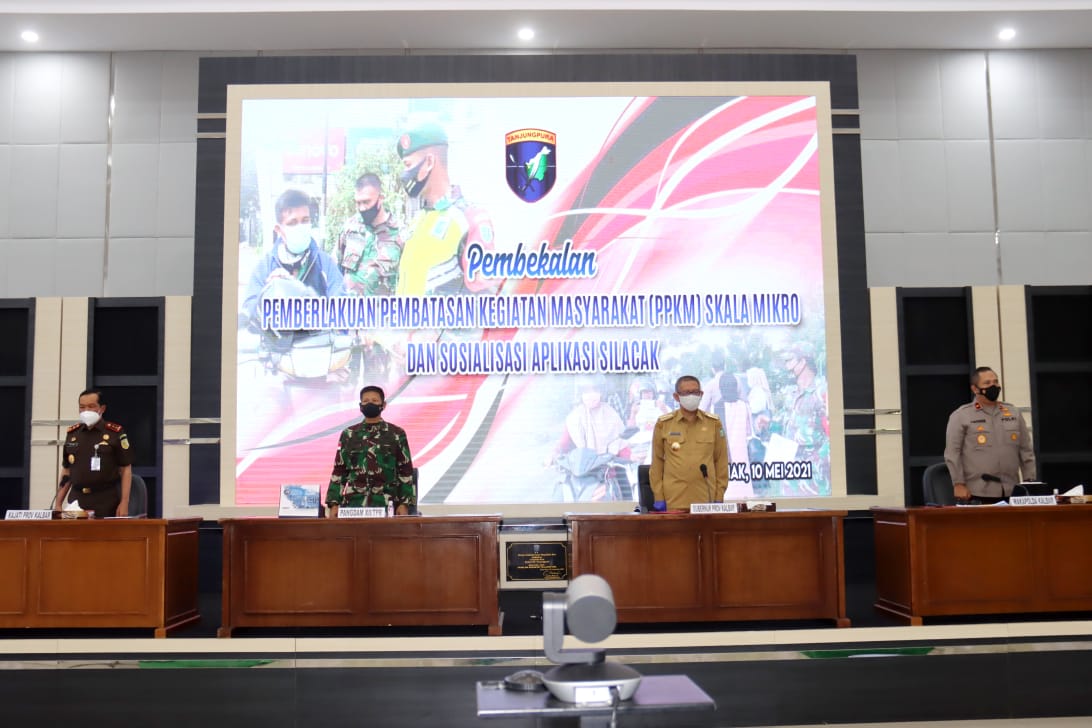 pertemuan monitoring PPKM Mikro di Aula Makodam XII Tanjungpura