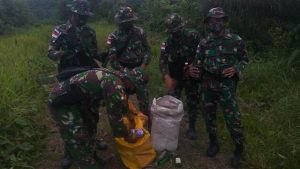 Puluhan Botol Miras Malaysia Ditemukan di Jalur Tikus Perbatasan RI