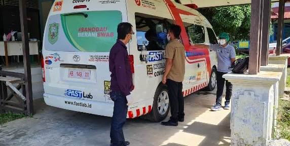 Warga Sanggau melakukan tes swab PCR untuk mencegah penularan virus covid-19. Namun Dinas Kesehatan juga mencatat ratusan anak di Sanggau telah terpapar covid--19