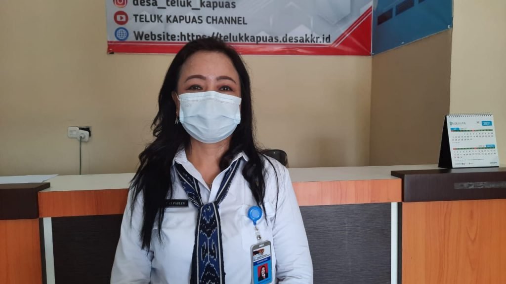 Ketua Komisi Informasi Kalbar, R. Vicy Paulyn
