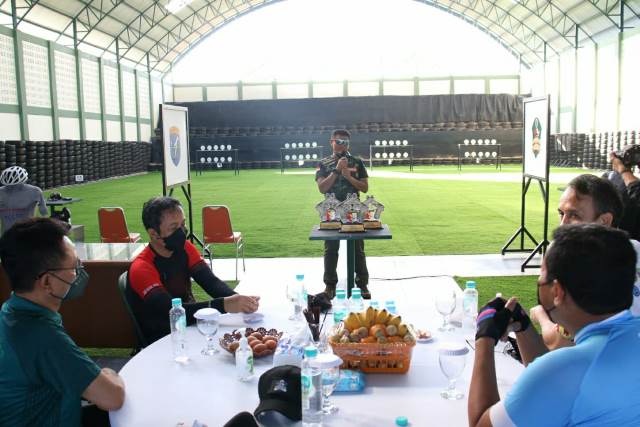 Menjelang berakhirnya masa tugas jabatan Pangdam XII/Tanjungpura, Mayjen TNI Muhammad Nur Rahmad, Kodam XII/Tpr menggelar acara Farewell Eksibisi Menembak.