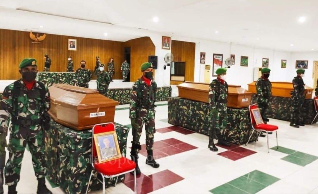 Upacara pemulangan jenazah tiga prajurit TNI yang gugur di Papua akan diberangkatkan ke kampung halaman masing-masing termasuk Sertu (Anumerta) Ambrosius.