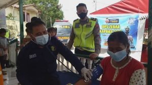 Operasi Zebra Kapuas, Bantu Pengobatan Gratis Korban Banjir di Sanggau