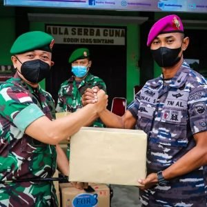 Usai Bantu Korban Banjir, Marinir dan Armed Kembali Masuk Barak