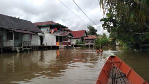 Mengkiang Digenangi Banjir Sui Sekayam