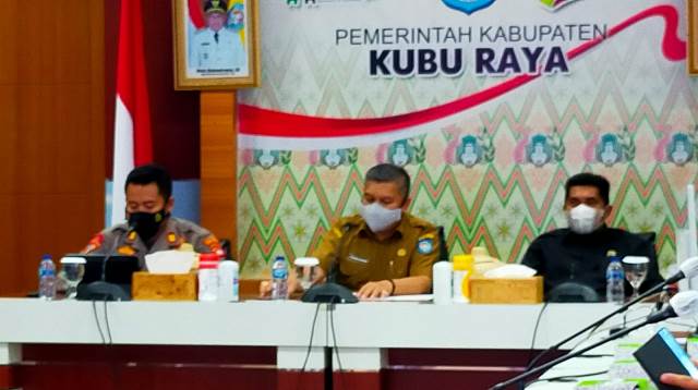 Pertemuan antara Pemkab Kubu Raya, DPRD Kubu Raya, TNI/Polri, Produsen Migor dan distributor terkait ketersediaan migor di Kubu Raya.