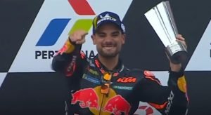 Trofi Juara GP Mandalika Karya Seniman Bali Berkelas Dunia