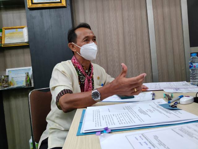 Kepala Dinas Ketahanan Pangan, Tanaman Pangan, Hortikultura dan Perikanan (DKPTPHP) Sanggau Kubin