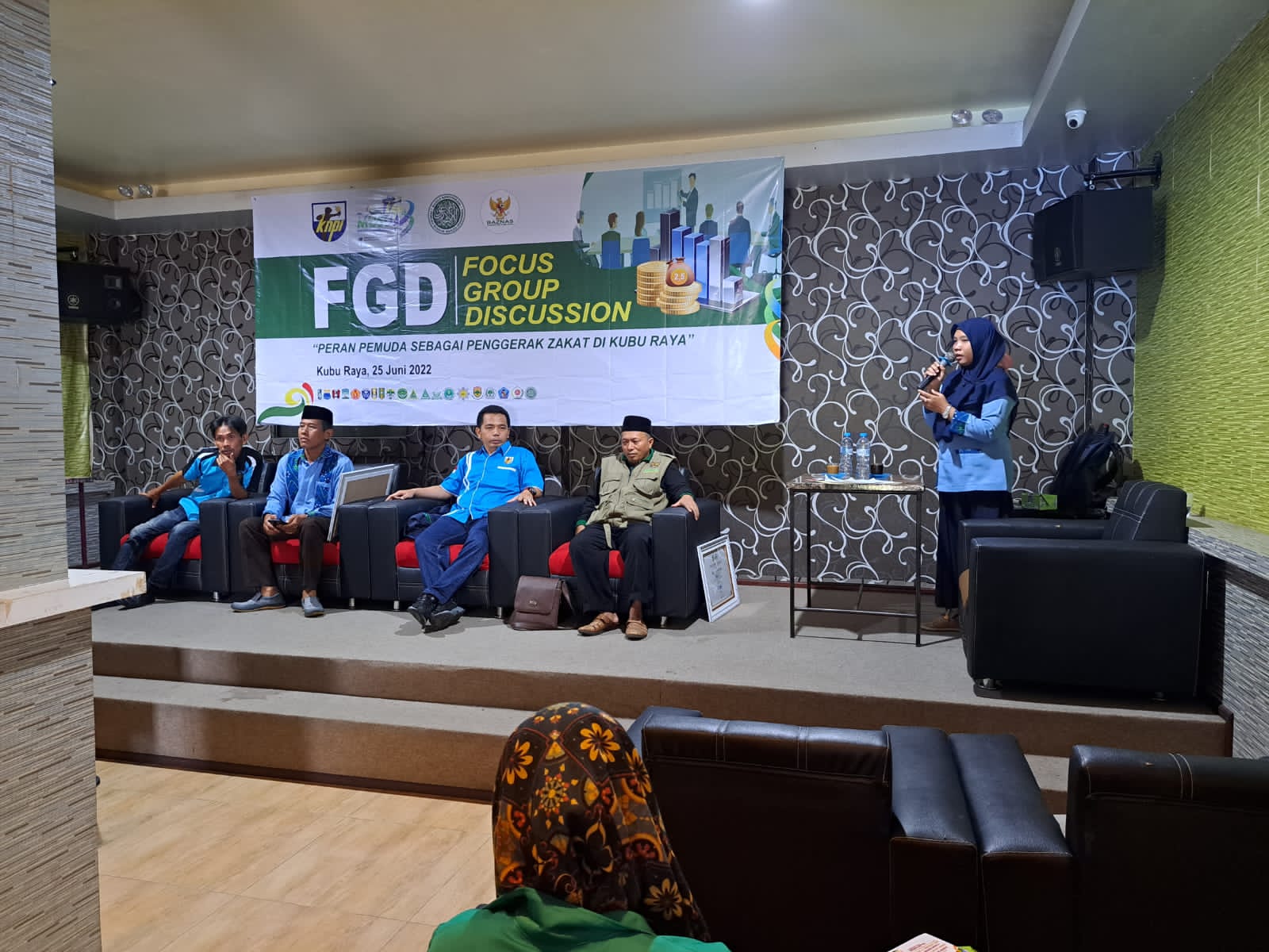 DPD KNPI Kubu Raya menggelar Focus Group Discussion (FGD) tentang zakat dengan tema Pemuda Sebagai Penggerak Zakat.