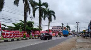 Jelang HUT Kemerdekaan RI, Pedagang Asal Garut Ramaikan Kota Sanggau