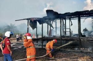 Terdengar Ledakan Saat Surau Terbakar