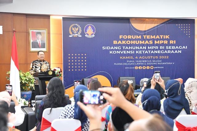 Ketua MPR RI Bambang Soesatyo saat membuka Forum Tematik Bakohumas MPR RI bertajuk sidang tahunan MPR RI sebagai konvensi ketatanegaraan di Jakarta, Kamis (4/8)