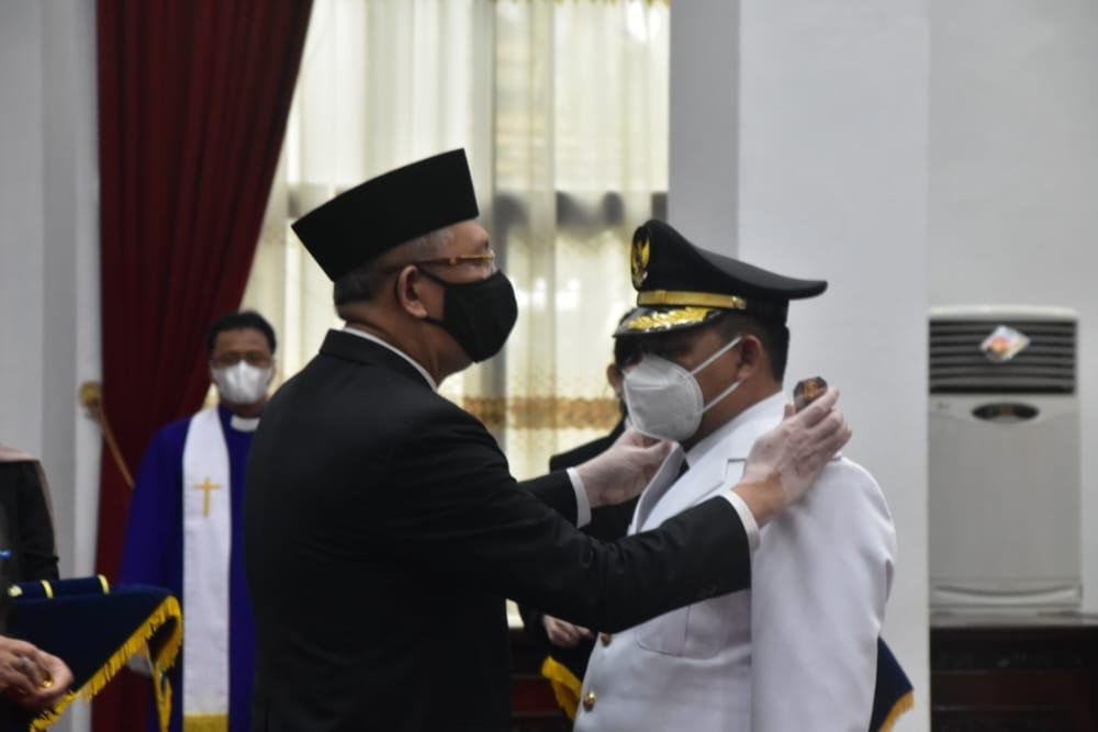 Melkianus resmi dilantik sebagai Wakil Bupati Sintang oleh Gubernur Kalimantan Barat (Kalbar) Sutarmidji, Sabtu (13/8) di Pontianak.