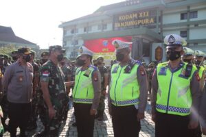 TNI – Polri Siaga Pengamanan Jokowi ke Kalbar