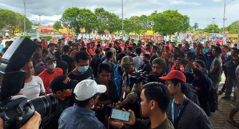 Ratusan Supir Demo Keluhkan ODOL dan BBM