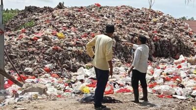 Seiring semakin bertambahnya volume sampah, luas Tempat Pembuangan Akhir (TPA) sampah di Kalbar masih minim.