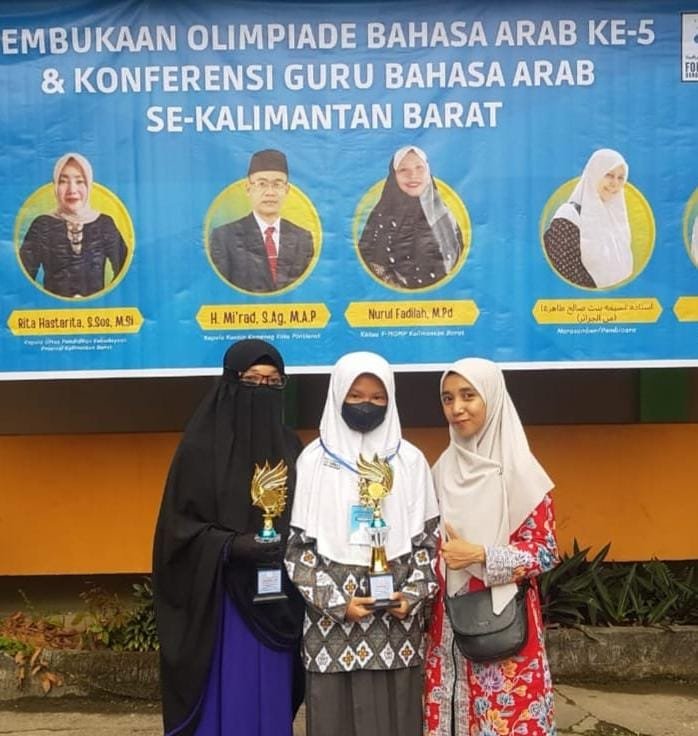 Nayla Salsabila berhak mewakili Kalimantan Barat di tingkat nasional Olimpiade Bahasa Arab pada awal November 2022.