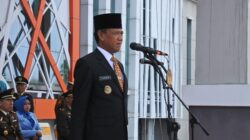 Wakil Bupati Ketapang Farhan memimpin upacara memperingati Hari Kesaktian Pancasila, Sabtu (1/10).