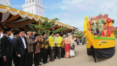 Pawai Taruf Awali MTQ XXX di Ketapang