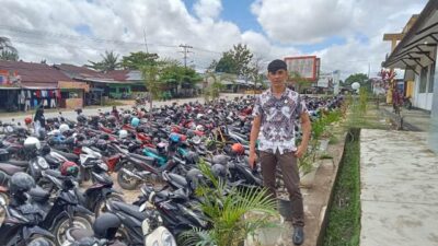 Lahan Parkir SMKN I Merusak Pemandangan