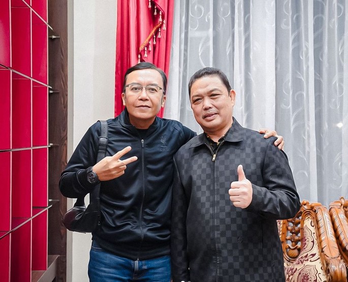 Ari Lasso pentolan grup band legendaris Indonesia Dewa 19 saat bertemu dengan Wakil Gubernur Kalbar Ria Norsan