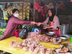 Harga Daging Ayam Naik Jelang Tahun Baru