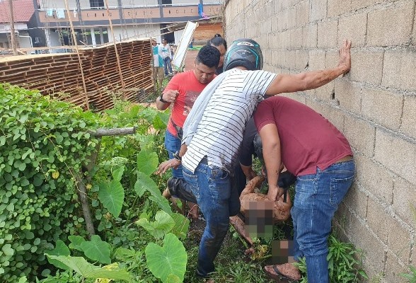 Petugas kepolisian yang berhasil menangkap pelaku yang diduga terlibat dalam kejahatan maling motor di 15 tempat di tiga daerah di Kalbar.