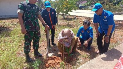 KNPI Tanam 5.000 Bibit Pohon di Kuala Mandor B