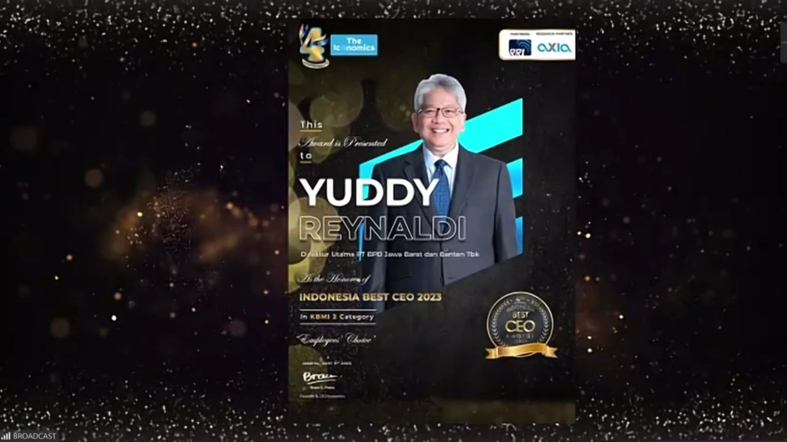 Direktur Utama Bank BJB Yuddy Renaldi menyabet predikat Best CEO 2023 in KBMI 2 kategori Employees' Choice. Penghargaan tersebut dianugerahkan oleh The Iconomics pada Kamis 6 April 2023 di LPP RRI, Jakarta Pusat.