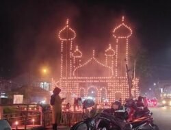 1500 Botol Bekas Disulap Menjadi Keriang Bandong Meriahkan Ramadan