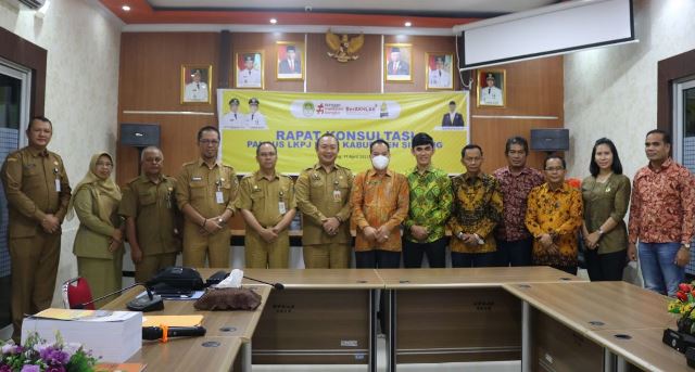 Panitia Khusus (Pansus) DPRD tentang LKPJ Bupati Sintang melakukan studi banding tentang potensi Pendapatan Asli Daerah (PAD) ke Ketapang, Selasa (1/4).