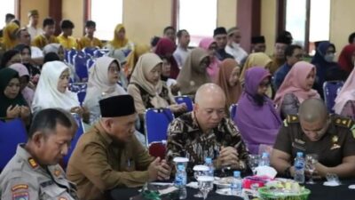 Para peserta seminar kebudayaan yang bertemakan Penguatan Nilai-Nilai Pancasila Melalui Pelestarian Khazanah Budaya Melayu berbasis sekolah, Selasa (9/5).