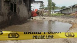 Semburan lumpur yang terjadi di Pondok Pesantren Nurul Alamiyah Desa Wajok Hilir Kecamatan Siantan di Kabupaten Mempawah hingga kini masih terus terjadi, Selasa (9/5).