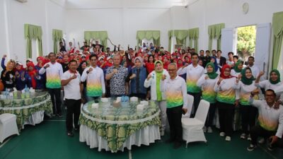 KORMI Kalbar mengirim 328 orang yang terdiri panitia, official, penggiat dan perwakilan induk olahraga serta perwakilan pengurus KORMI kabupaten/kota mengikuti FORNAS VII di Jawa Barat, Minggu (25/6)