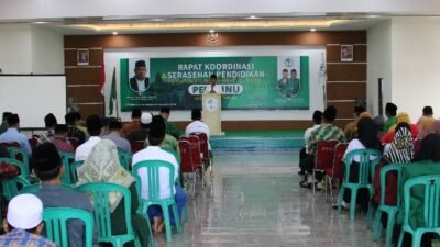 Wakil Bupati Ketapang Farhan saat membuka rakor dan sarasehan pendidikan Pergunu pada Senin (5/6). Diharapkan Pergunu dapat memberikan nilai manfaat untuk pendidikan umat