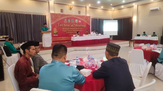 Ketua Umum LPTQ Kalbar, Andi Musa saat memimpin technical meeting di Sanggau, Selasa (15/8). Hasil itu disampaikan jumlah peserta MTQ ke-31 tingkat Kalbar sebanyak 665 kafilah.