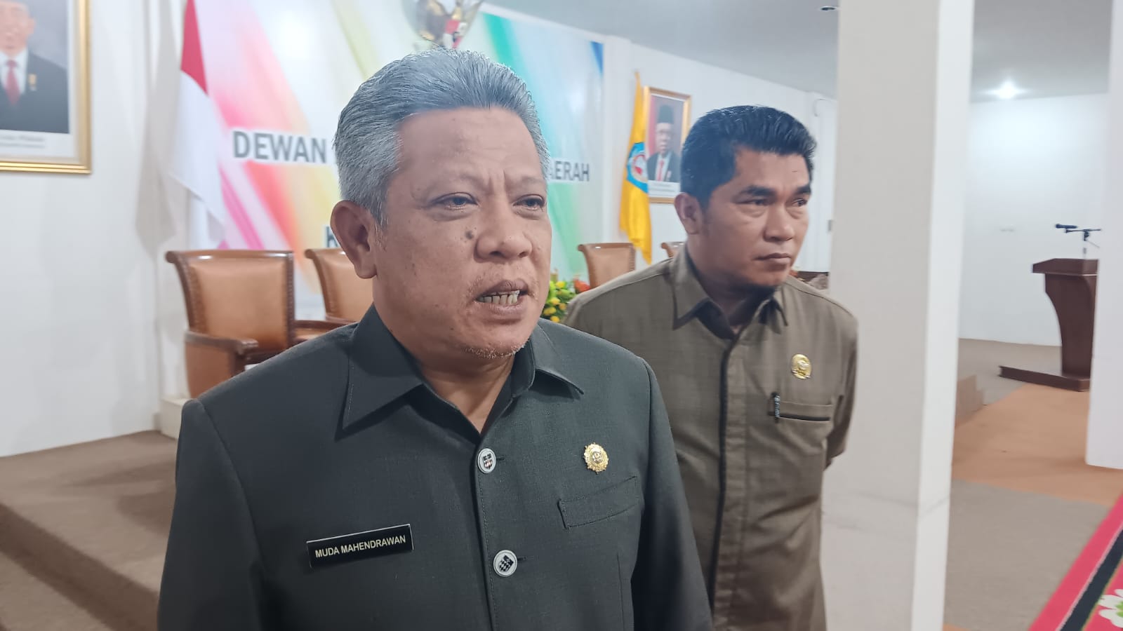 Bupati Kubu Raya Muda Mahendrawan menilai ujung dari perubahan status Bandara Supadio internasional menjadi domestik dapat mengakibatkan meredupnya sektor pariwisata Kalimantan Barat