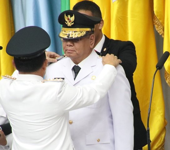Pj Gubernur Kalbar Harrison berjanji akan menjalankan amanah yang disampaikan Menteri Dalam Negeri Tito Karnavian saat pelantikan pada Selasa (5/9) di Kantor Kemendagri. Salah satu yang menjadi perhatiannya akan memerangi informasi hoax di Pemilu 2024. Foto: ist/tmB